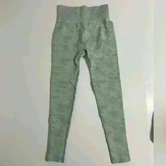 AYBL green camo high waisted seamless leggings with matching sportsbra - Picture 4 of 8